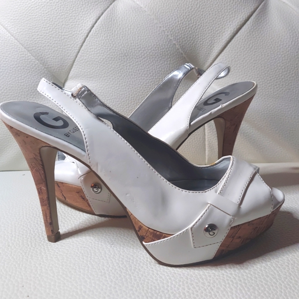 G by Guess White Glossy Heels SZ 8